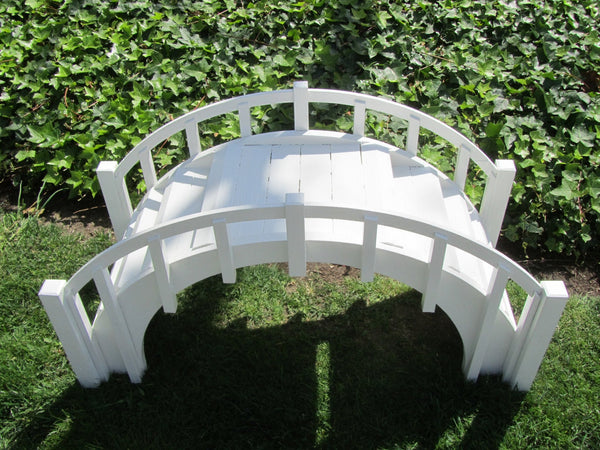 Small Garden Bridge Picket Railings in white on lawn profile